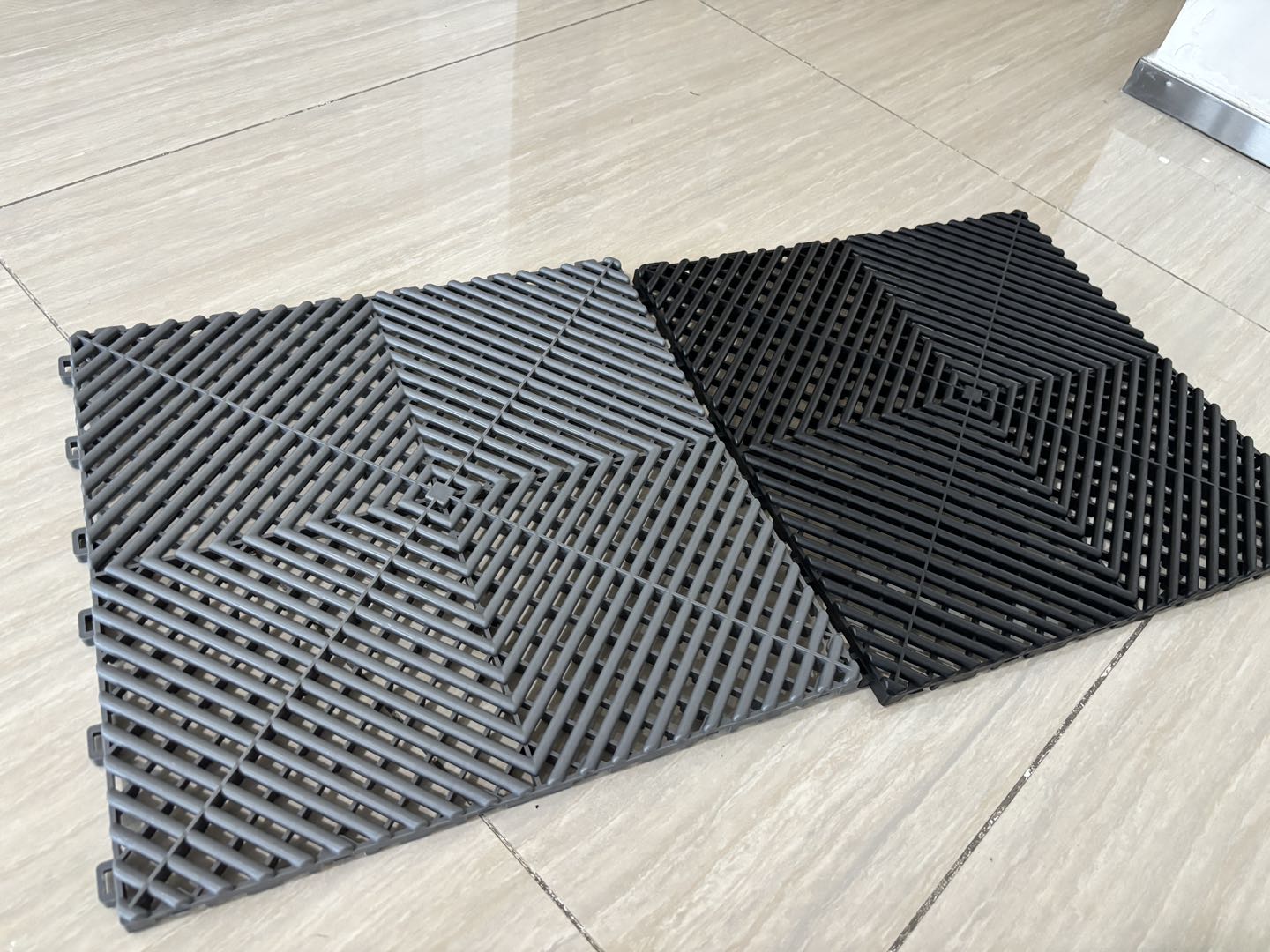 ProStarGarage RibFlow Pro Garage Tiles